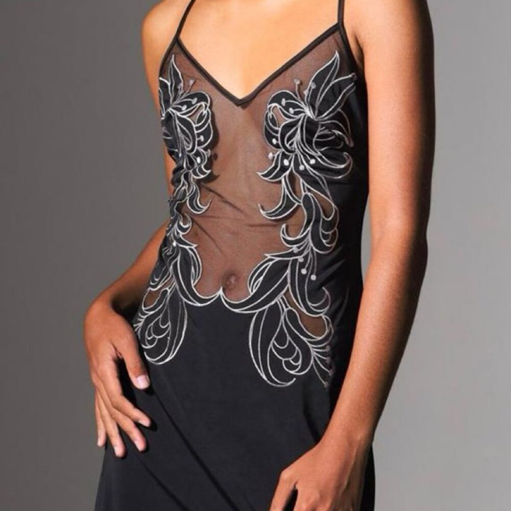 NWT Thistle and Spire Eldridge Slip Large